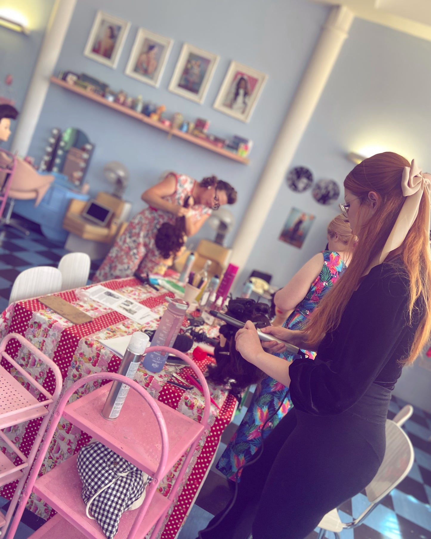 Vintage hair and makeup courses