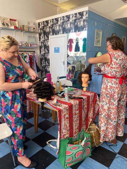 Vintage hair and makeup courses